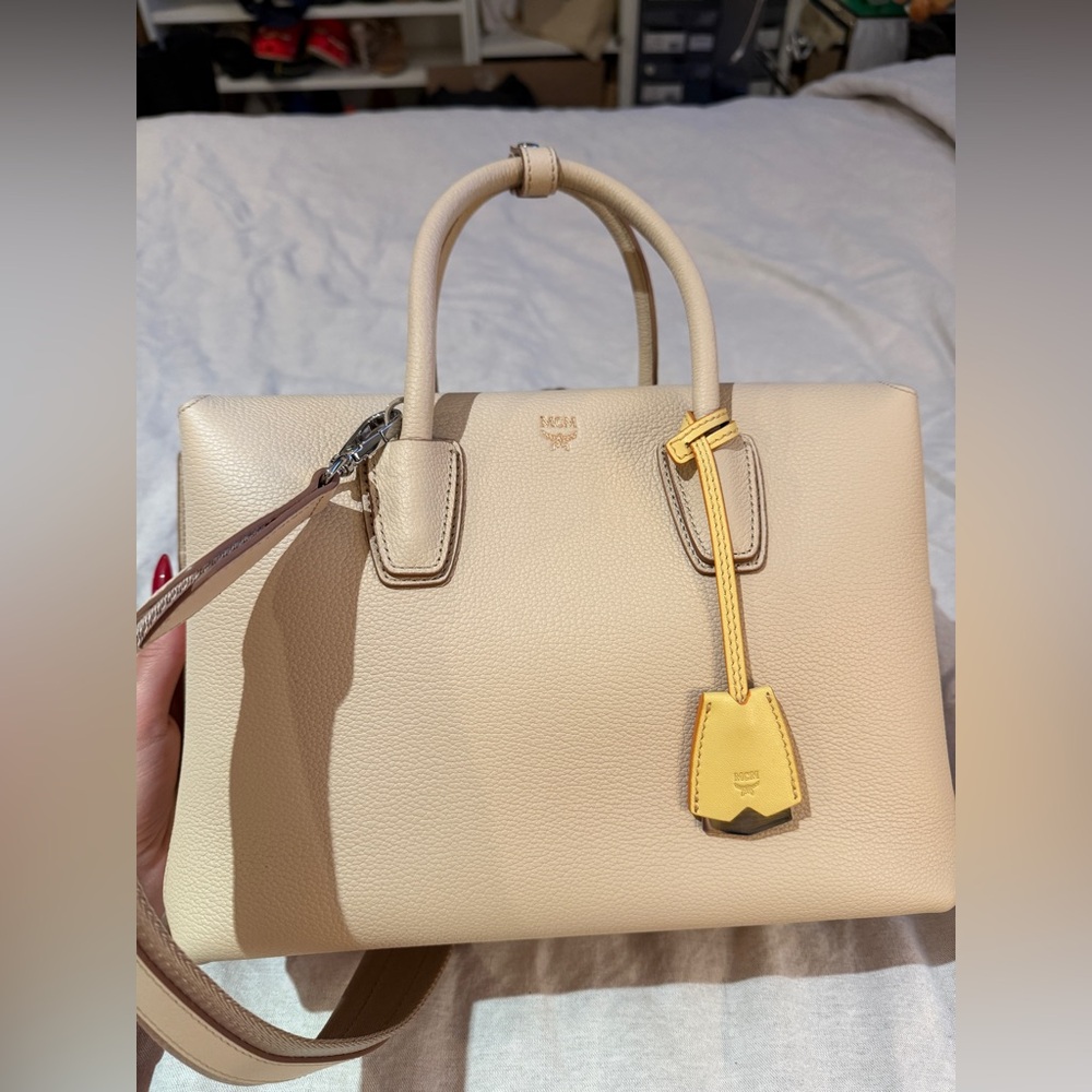 MCM milla medium tote bag